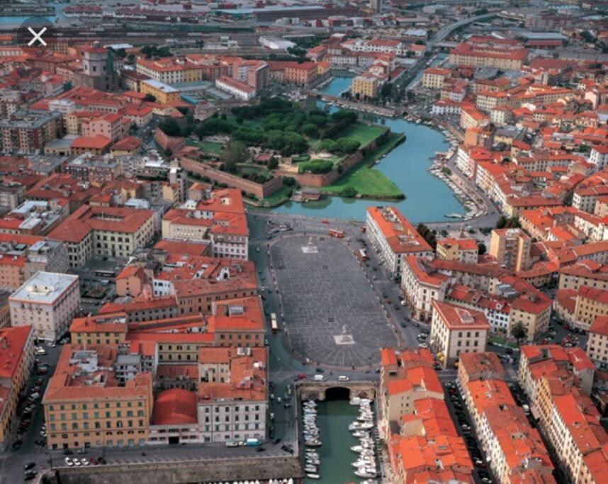 Centro Citta Con Le Comodita Livorno Eksteriør billede