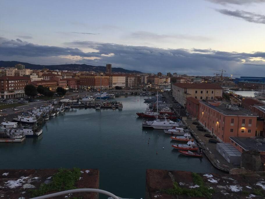 Centro Citta Con Le Comodita Livorno Eksteriør billede